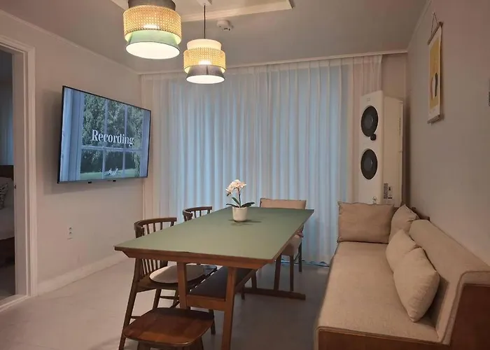 Zea House